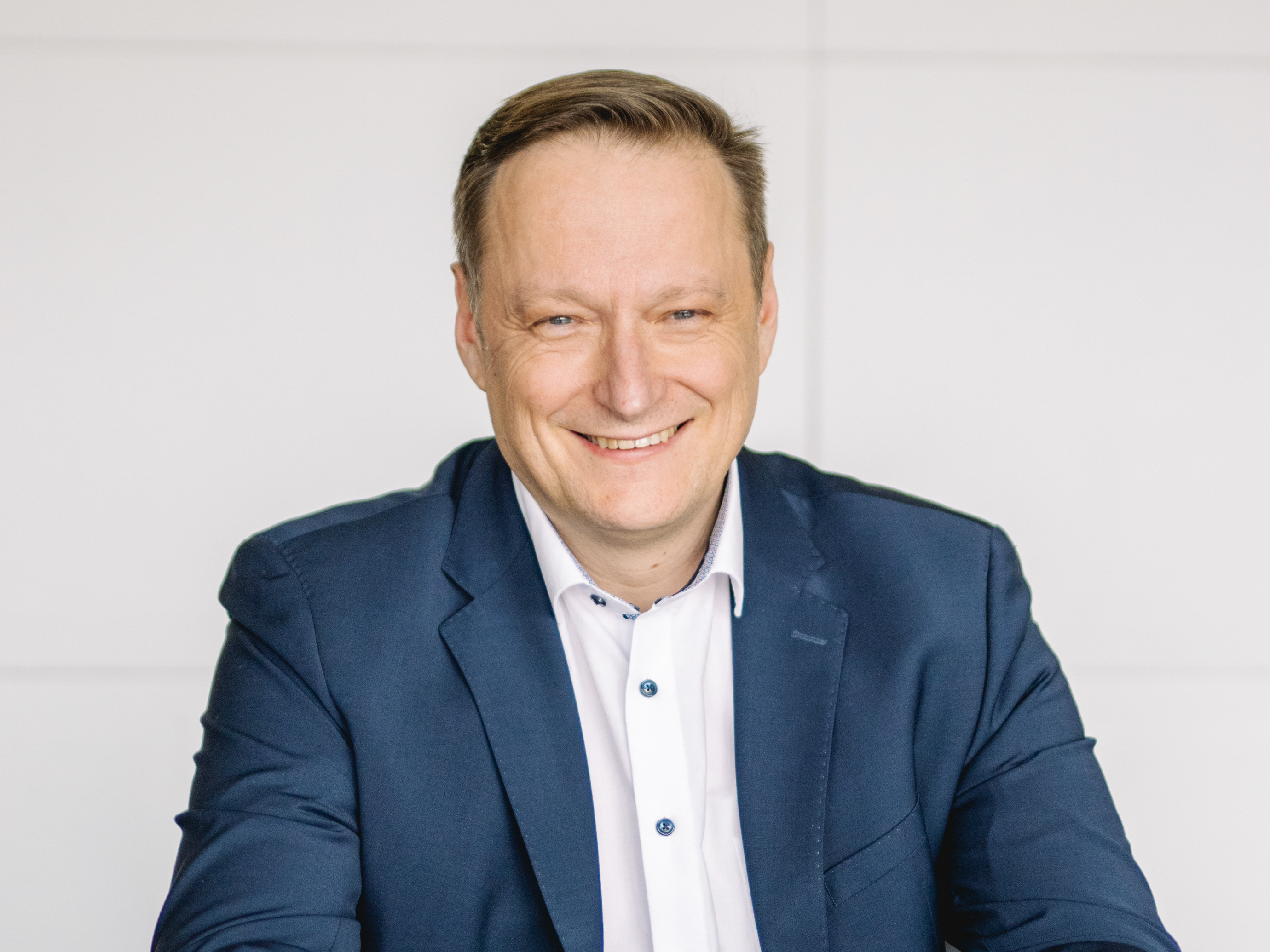 Prof. Dr. Stefan Palzer