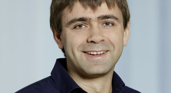 Prof. Maksym Kovalenko