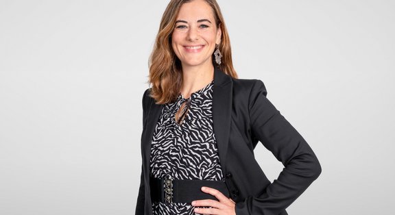  Esther Lombardini
