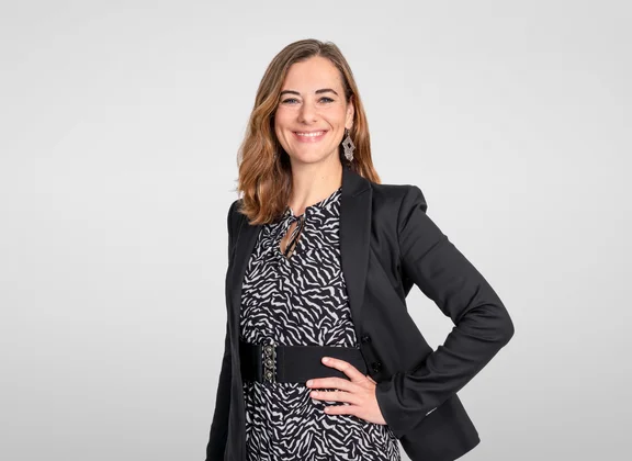  Esther Lombardini