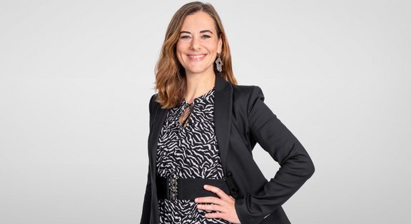  Esther Lombardini