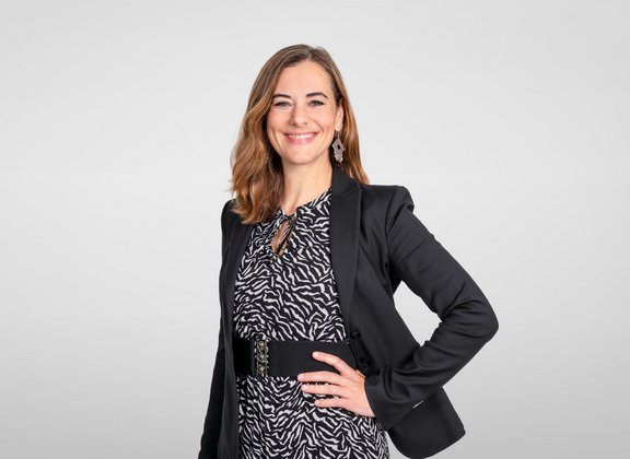  Esther Lombardini