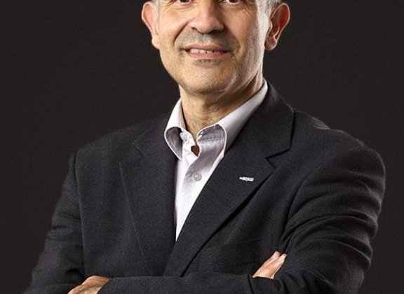 Dr. Georges Kotrotsios