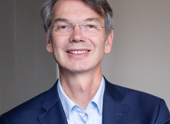 Prof. Dr. Dirk William