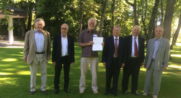 Remise du certificat au prix Nobel Jacques Dubochet