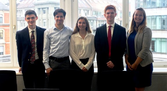 Strategies to Inform the Swiss Public on Artificial Intelligence