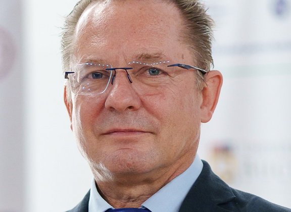 Prof. Dr. Hans Peter Beck