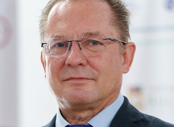 Prof. Dr. Hans Peter Beck