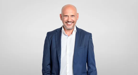  Claude Naville