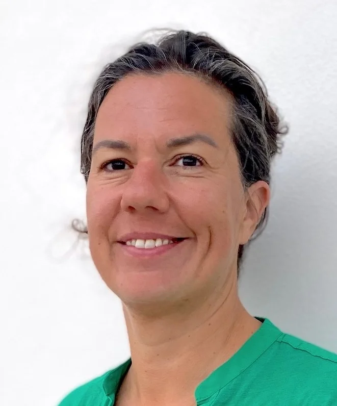  Alessandra Hool