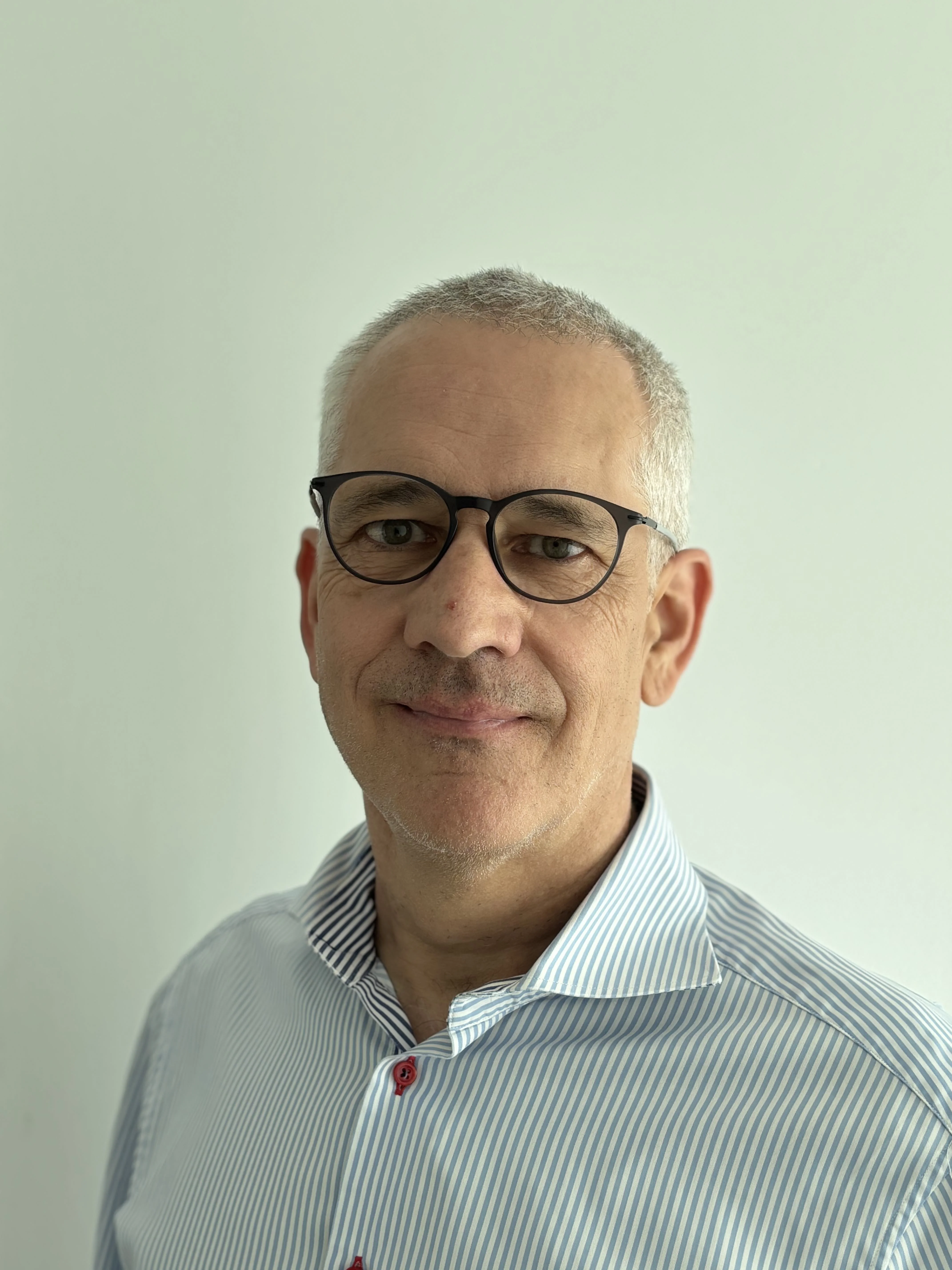 Dr. Stefan Frei