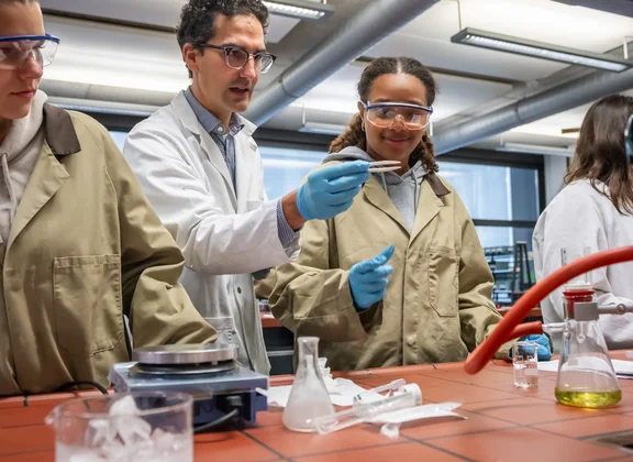 Wissenschaftsunterricht mit praktischer Demonstration