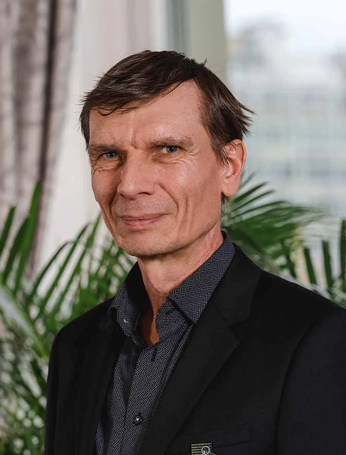 Dr. Pierre-Yves Burgi